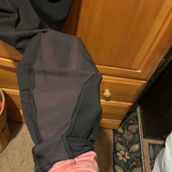 Lululemon tights - Picture 3 of 6